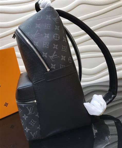 louis vuitton discovery backpack review.